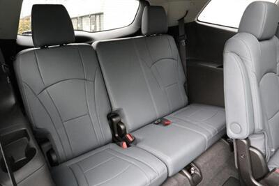 2019 Buick Enclave Essence   - Photo 14 - Canoga Park, CA 91303