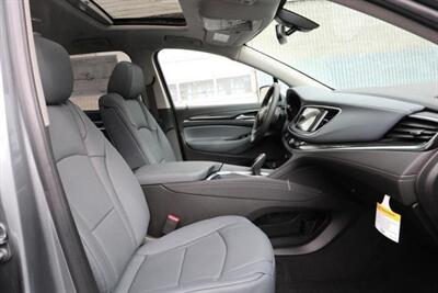2019 Buick Enclave Essence   - Photo 11 - Canoga Park, CA 91303