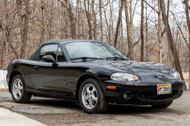 2000 Mazda MX-5 Miata  