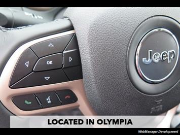 2017 Jeep Grand Cherokee Overland   - Photo 17 - Los Angeles, AL 91303-8888