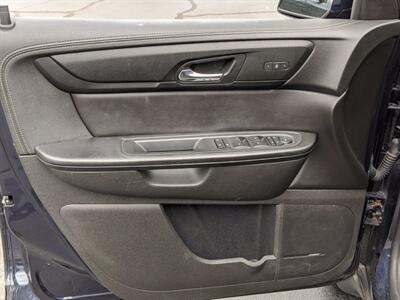 2017 Chevrolet Traverse LT   - Photo 9 - Los Angeles, AL 91303-8888