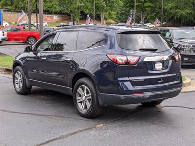 2017 Chevrolet Traverse LT   - Photo 7 - Los Angeles, AL 91303-8888