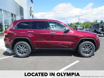 2017 Jeep Grand Cherokee Limited   - Photo 2 - Los Angeles, AL 91303-8888