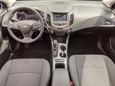 2017 Chevrolet Cruze LT Auto   - Photo 20 - Los Angeles, AL 91303-8888