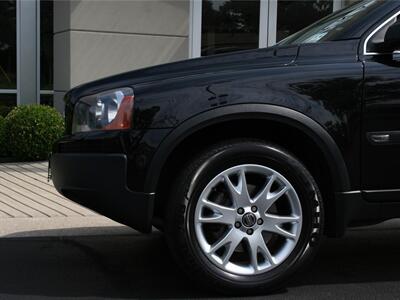 2004 Volvo XC90 T6   - Photo 3 - Los Angeles, AL 91303-8888