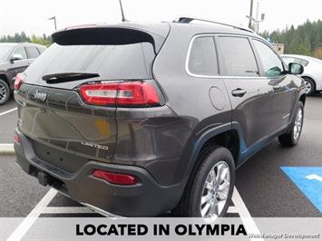 2017 Jeep Cherokee Limited   - Photo 3 - Los Angeles, AL 91303-8888