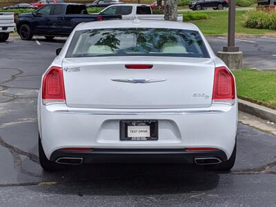 2017 Chrysler 300C   - Photo 6 - Los Angeles, AL 91303-8888