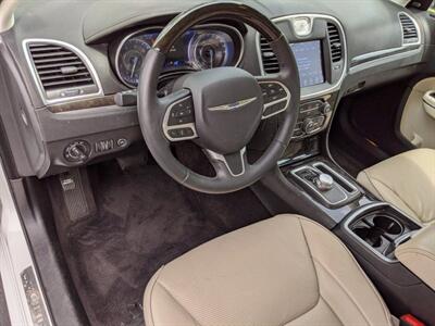 2017 Chrysler 300C   - Photo 13 - Los Angeles, AL 91303-8888