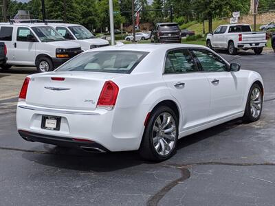 2017 Chrysler 300C   - Photo 5 - Los Angeles, AL 91303-8888