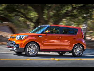 2019 Kia Soul +   - Photo 1 - Los Angeles, AL 91303-8888