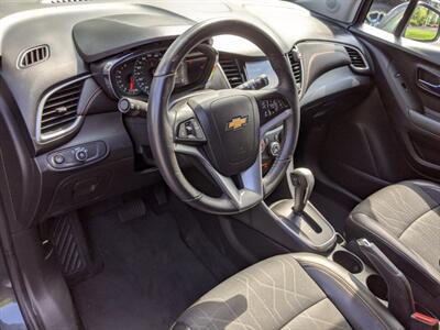 2017 Chevrolet Trax LT   - Photo 13 - Los Angeles, AL 91303-8888