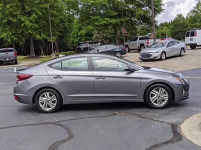 2019 Hyundai Elantra SEL   - Photo 4 - Los Angeles, AL 91303-8888