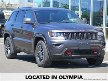 2017 Jeep Grand Cherokee Trailhawk   - Photo 1 - Los Angeles, AL 91303-8888