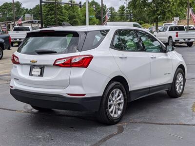 2019 Chevrolet Equinox LS   - Photo 5 - Los Angeles, AL 91303-8888