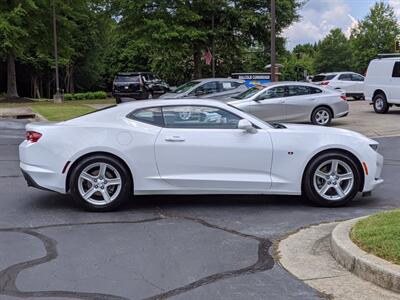 2019 Chevrolet Camaro LT   - Photo 4 - Los Angeles, AL 91303-8888