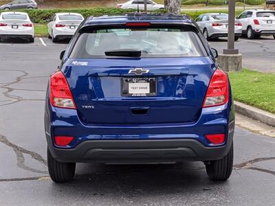 2017 Chevrolet Trax LS   - Photo 6 - Los Angeles, AL 91303-8888