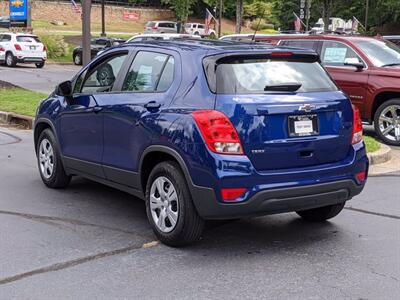 2017 Chevrolet Trax LS   - Photo 7 - Los Angeles, AL 91303-8888