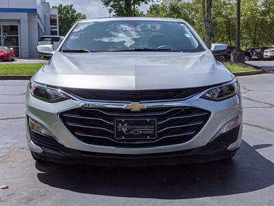 2019 Chevrolet Malibu LT   - Photo 2 - Los Angeles, AL 91303-8888