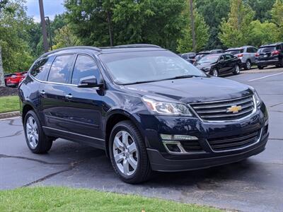 2017 Chevrolet Traverse LT   - Photo 3 - Los Angeles, AL 91303-8888