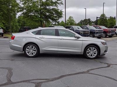 2019 Chevrolet Impala LT   - Photo 4 - Los Angeles, AL 91303-8888