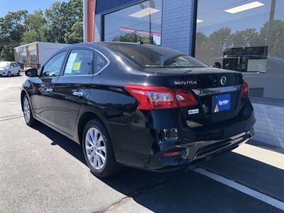 2019 Nissan Sentra SV   - Photo 4 - Los Angeles, AL 91303-8888