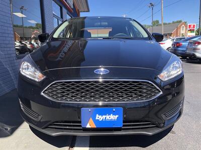 2018 Ford Focus SE   - Photo 2 - Los Angeles, AL 91303-8888