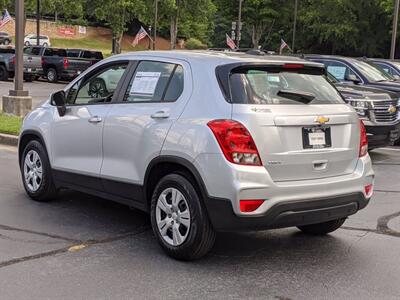 2017 Chevrolet Trax LS   - Photo 7 - Los Angeles, AL 91303-8888