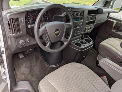 2018 Chevrolet Express Passenger LT 3500   - Photo 13 - Los Angeles, AL 91303-8888