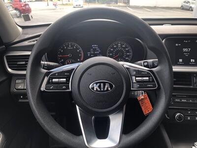 2019 Kia Optima LX   - Photo 10 - Los Angeles, AL 91303-8888