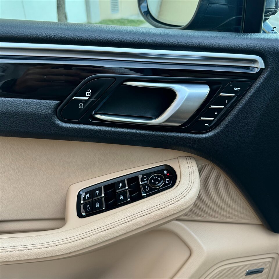 2019 Jeep Cherokee Latitude Plus   - Photo 11 - Los Angeles, CA 90403