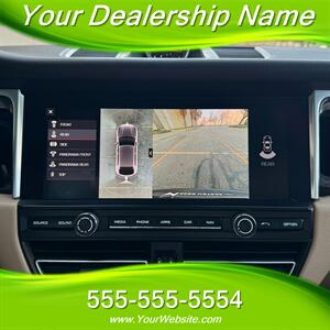 2019 Jeep Cherokee Latitude Plus   - Photo 24 - Los Angeles, CA 90403