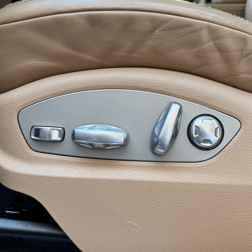 2019 Jeep Cherokee Latitude Plus   - Photo 15 - Los Angeles, CA 90403