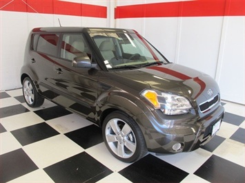 2011 Kia Soul + Wagon